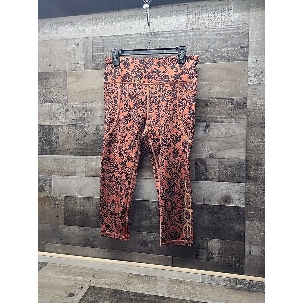 BeBe Sport Women's Sz Large, Crop Leggings Copper Leopard Print